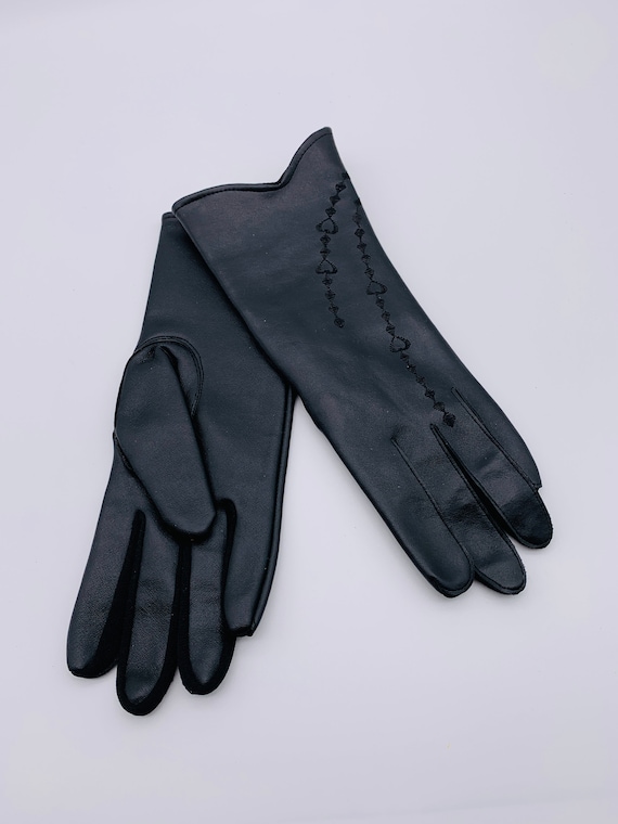 Black leatherette gloves Vintage ladies gloves Bla