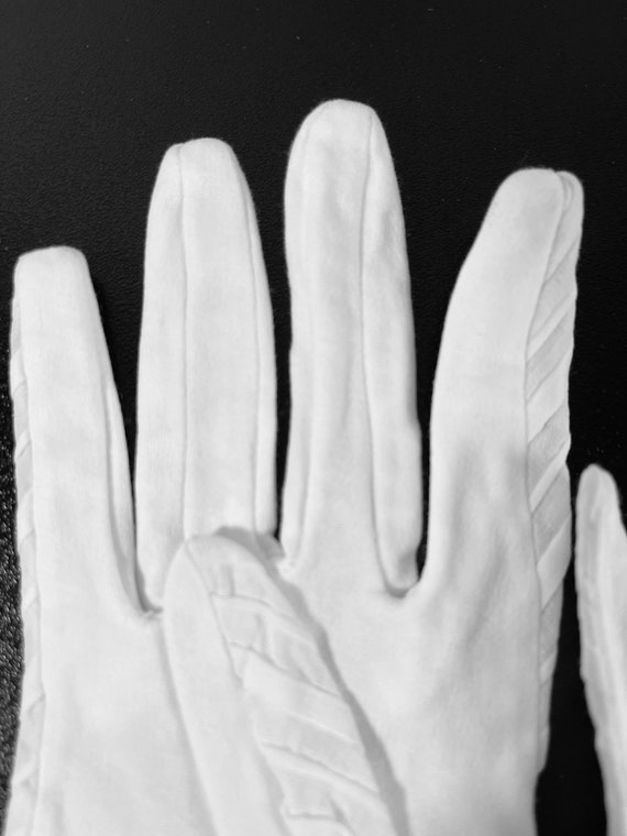 Vintage 1970s Wedding Gloves Retro bridal gloves … - image 4