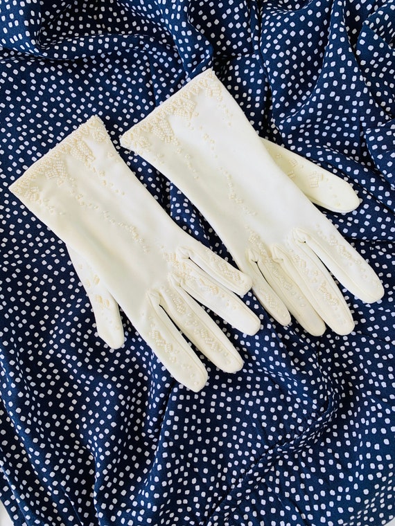 Wedding Gloves Pearl bridal gloves White full-fin… - image 1