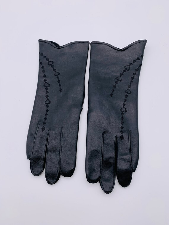 Black leatherette gloves Vintage ladies gloves Bl… - image 4