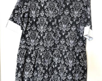 Disney Dress Women's black print monsters short sleeve size L