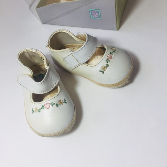 White genuine leather baby shoes Handmade white b… - image 1