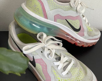 nike sneaker for healthcare workers