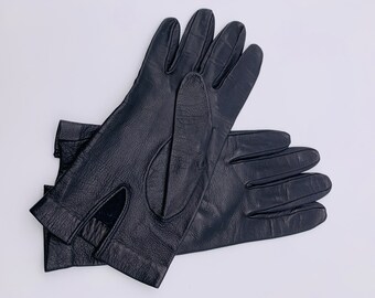 Women's gloves Vintage ladies gloves Black leather women's gloves Ladies size M gloves