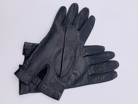 Women's gloves Vintage ladies gloves Black leathe… - image 1