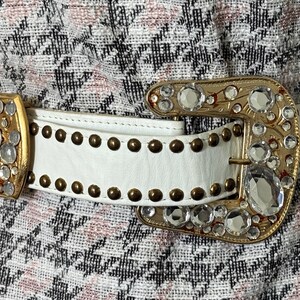 Vintage St. Maarten Belt Vintage St. Maarten Dallas White Belt with Gold Lion Head  main image 3