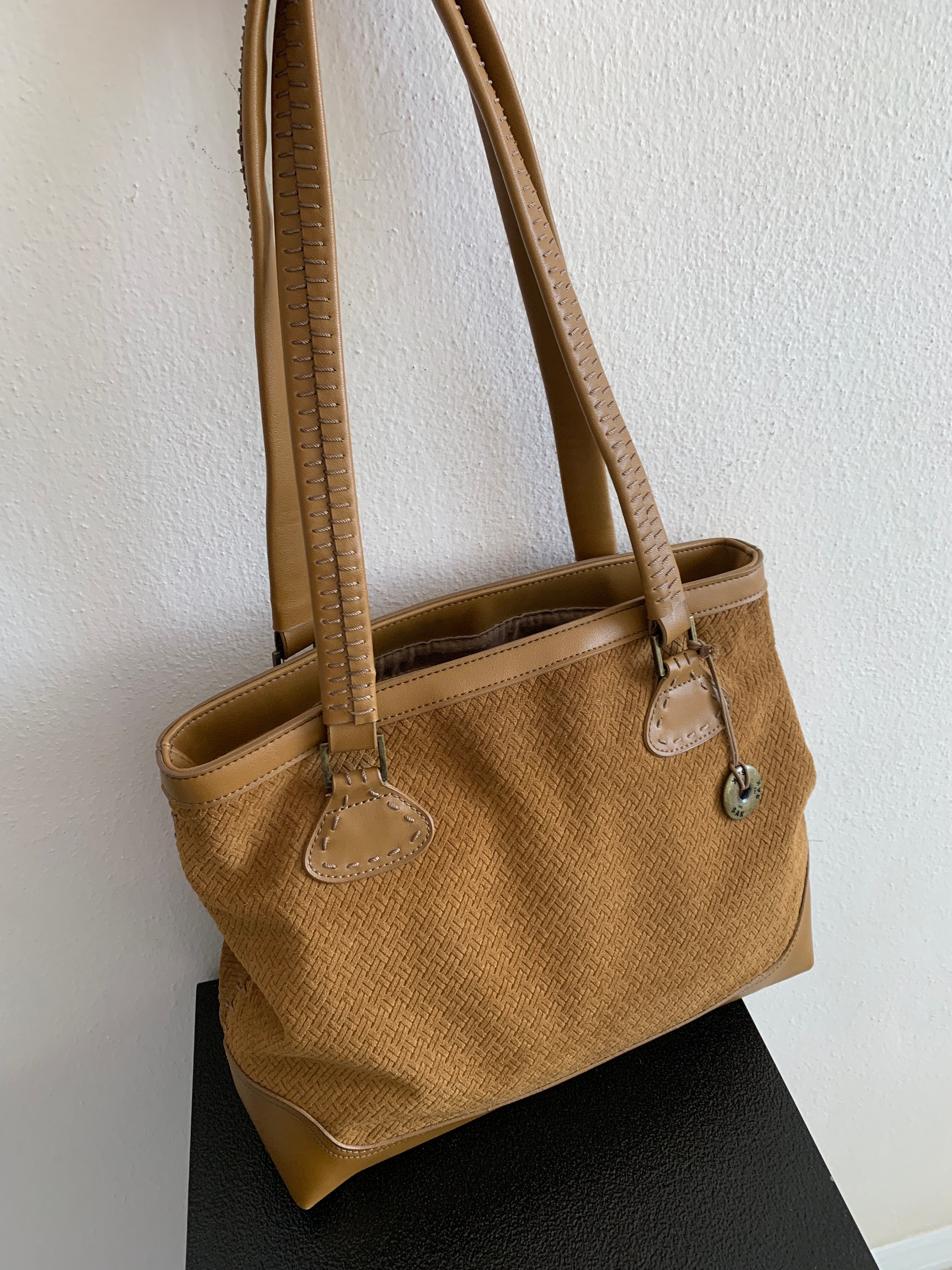 sak shoulder bag