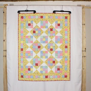 40 x 52in Cotton baby/toddler quilt in pastel colors