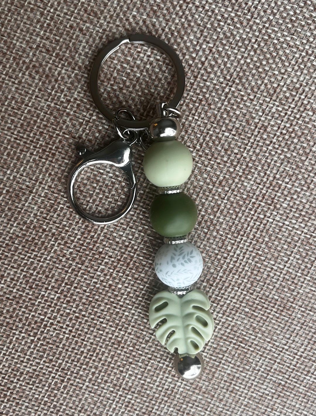 Small Desktop Keychain Monstera, Cute Keychain, Small Keychains, Accessories for Everyday ...