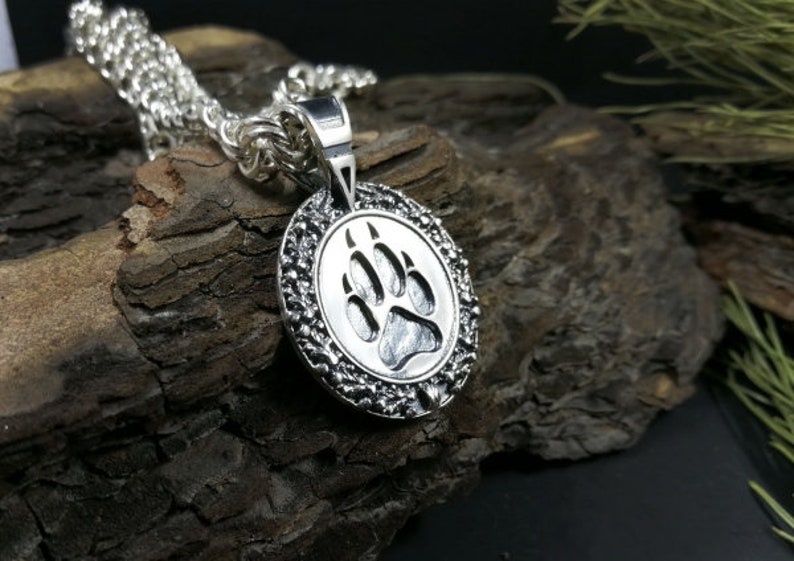 серебряный велес