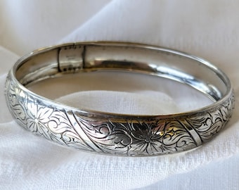 Vintage Beau Sterling Etched Floral Bangle Bracelet 13g