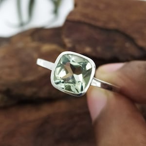Natural Green Amethyst Ring-Prasiolite Solitaire Ring-Prasiolite Birthstone Ring 925 Sterling Silver-Prasiolite Green Engagement Ring Gift