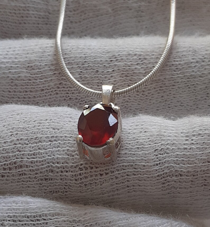 hessonite pendant
