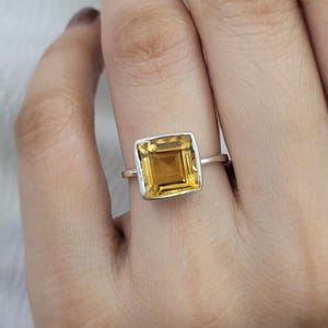 Natural Golden Citrine Ring-November Birthstone Gift-Citrine Bezel Set Ring-Yellow Gemstone Ring-Citrine Statement Ring-Sterling Silver Ring