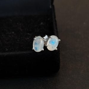 Rainbow Moonstone Stud Earrings-Blue Fire Moonstone Mood Earrings-Moonstone Vintage Earring-925 Sterling Silver-Jewelry Handmade Studs
