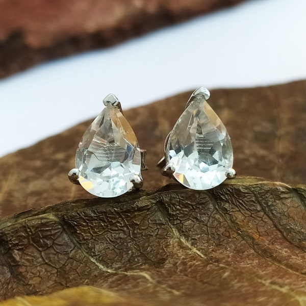 Puces d'oreilles en cristal et quartz délicats - Belles puces d'oreilles en cristal pour cadeau - Boucles d'oreilles en cristal de tous les jours - Puces d'oreilles en cristal blanc - Puce d'oreille en argent sterling 925 - 164