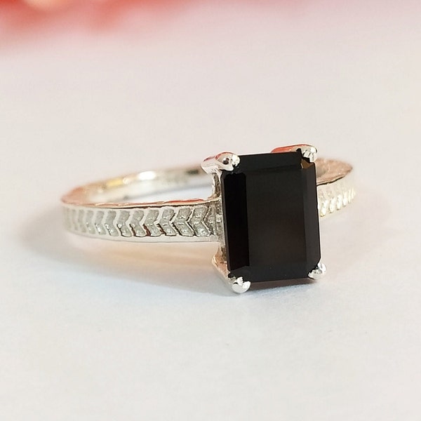 Black Spinel Silver Solitaire Engagement Ring - Etsy