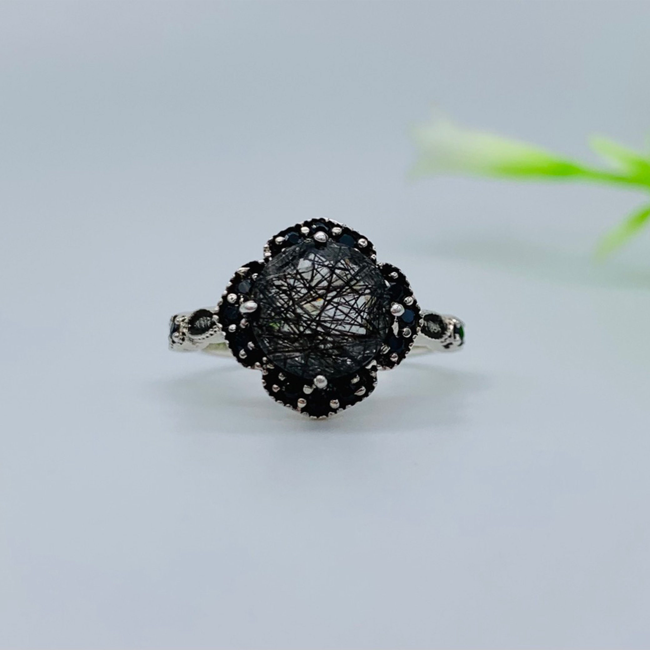 ヴィンテージ ブラックルチルクォーツ リング：スターリングシルバー 