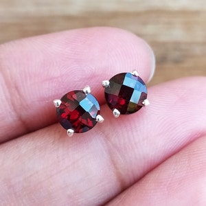 Checker Cut Garnet Stud Earrings: 925 Sterling Silver, 6mm Round Gemstone