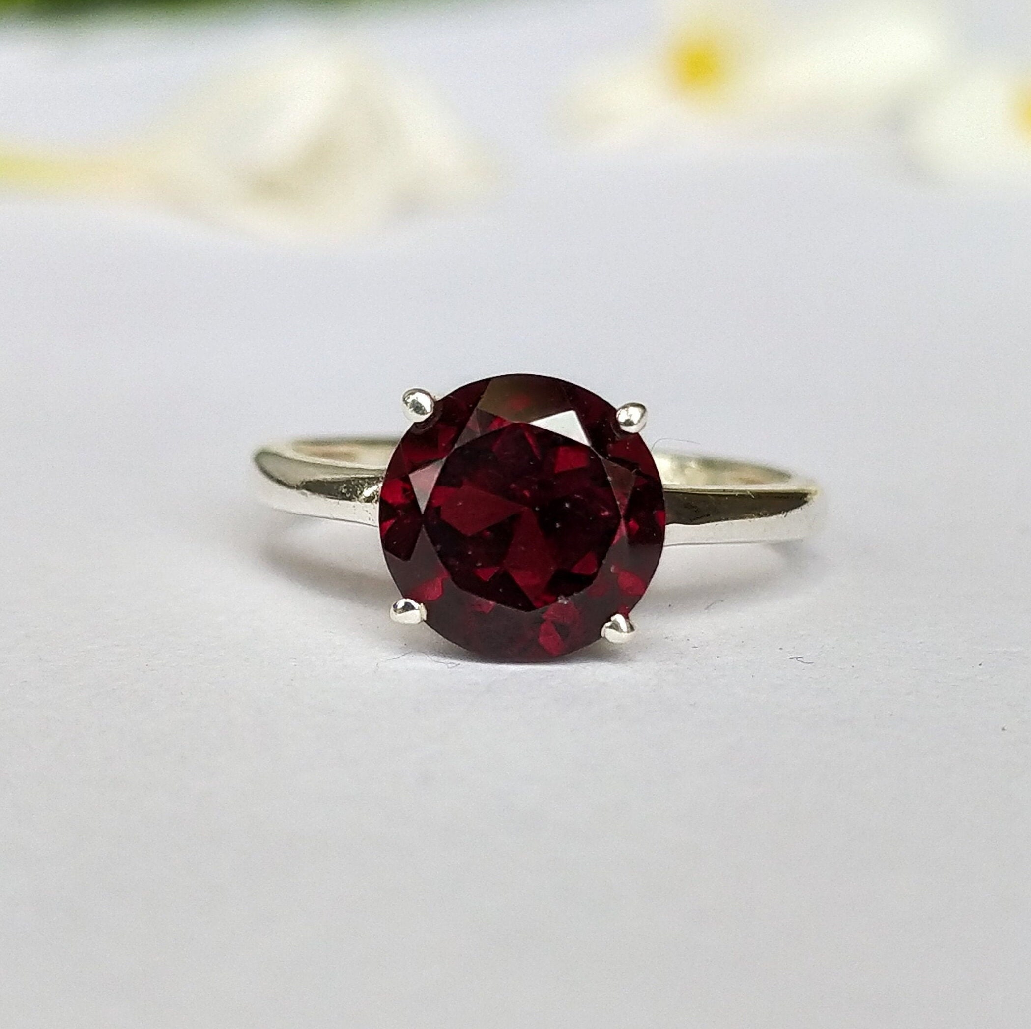 Red Garnet Solitaire Ring: 925 Sterling Silver Vintage Birthstone