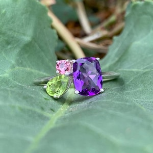 Stunning Toi & Moi Ring-Multi Stone Minimalist Birthstone Ring-Family Birthstone Ring-Purple Amethyst Toi-Moi Ring-Gemstone Family Tree Ring