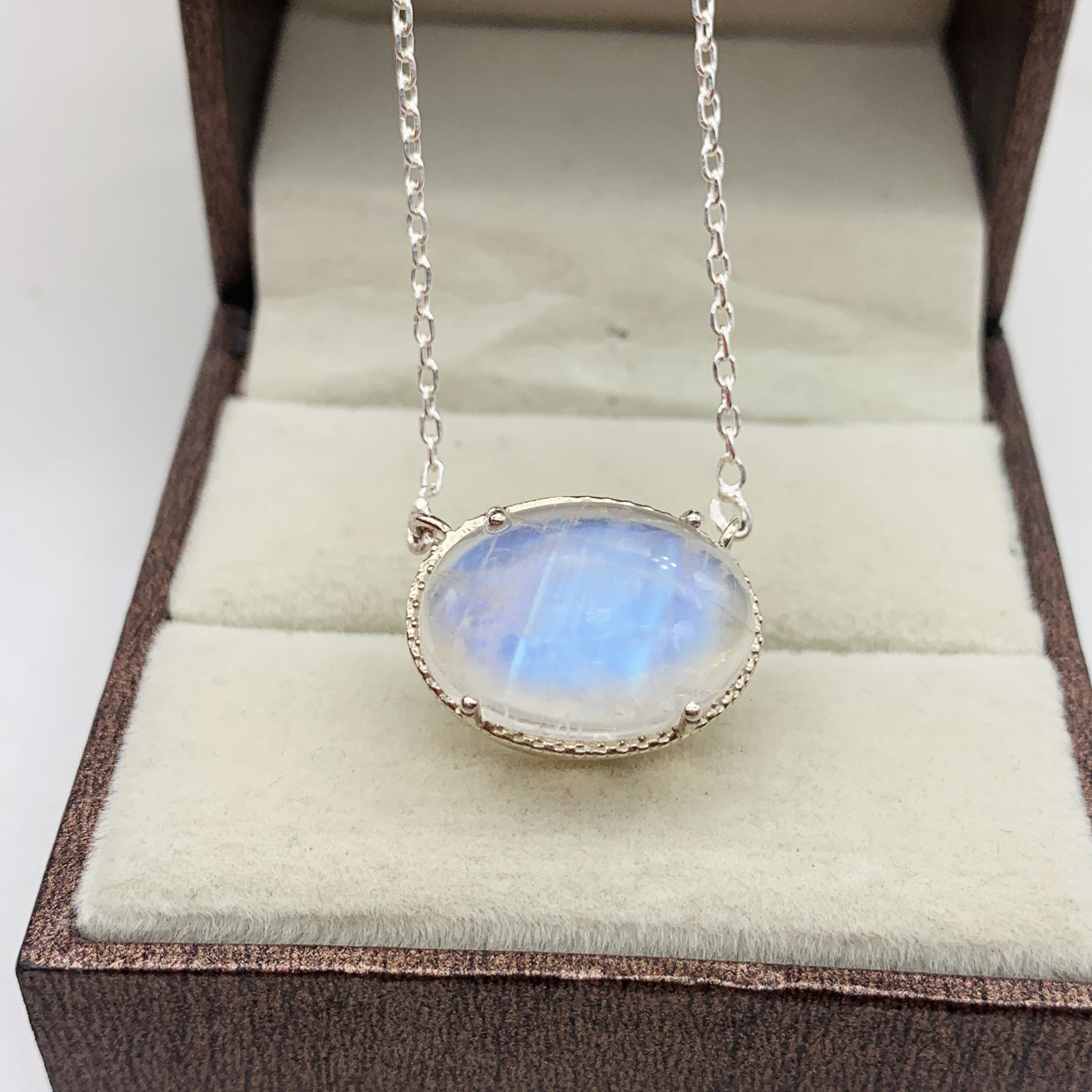 Blue Fire Moonstone Necklace-Unique Moonstone Pendant-Moonstone Vintage Pendant-Blue Flashy Gemstone mood Necklace-Sterling Silver Necklace