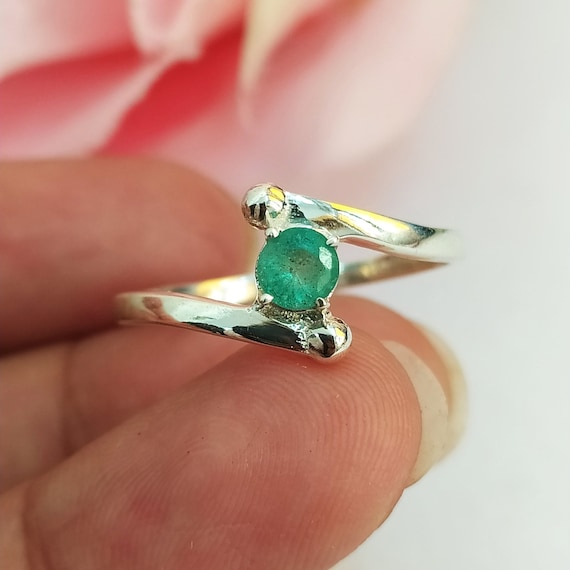 Emerald bypass ring deals