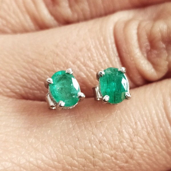 100% Natural Emerald Stud Earrings-Emerald Green Stud-Natural Zambian Emerald Stud-Beautiful Green Stone Vintage Earring-May Birthstone Stud