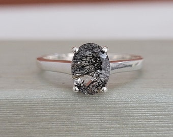 Bague en quartz rutile noir naturel - Bague de forme ovale - Bague de mariage en argent - Bague de fiançailles délicate - Bague empilable promesse - Cadeau rutile pour femme