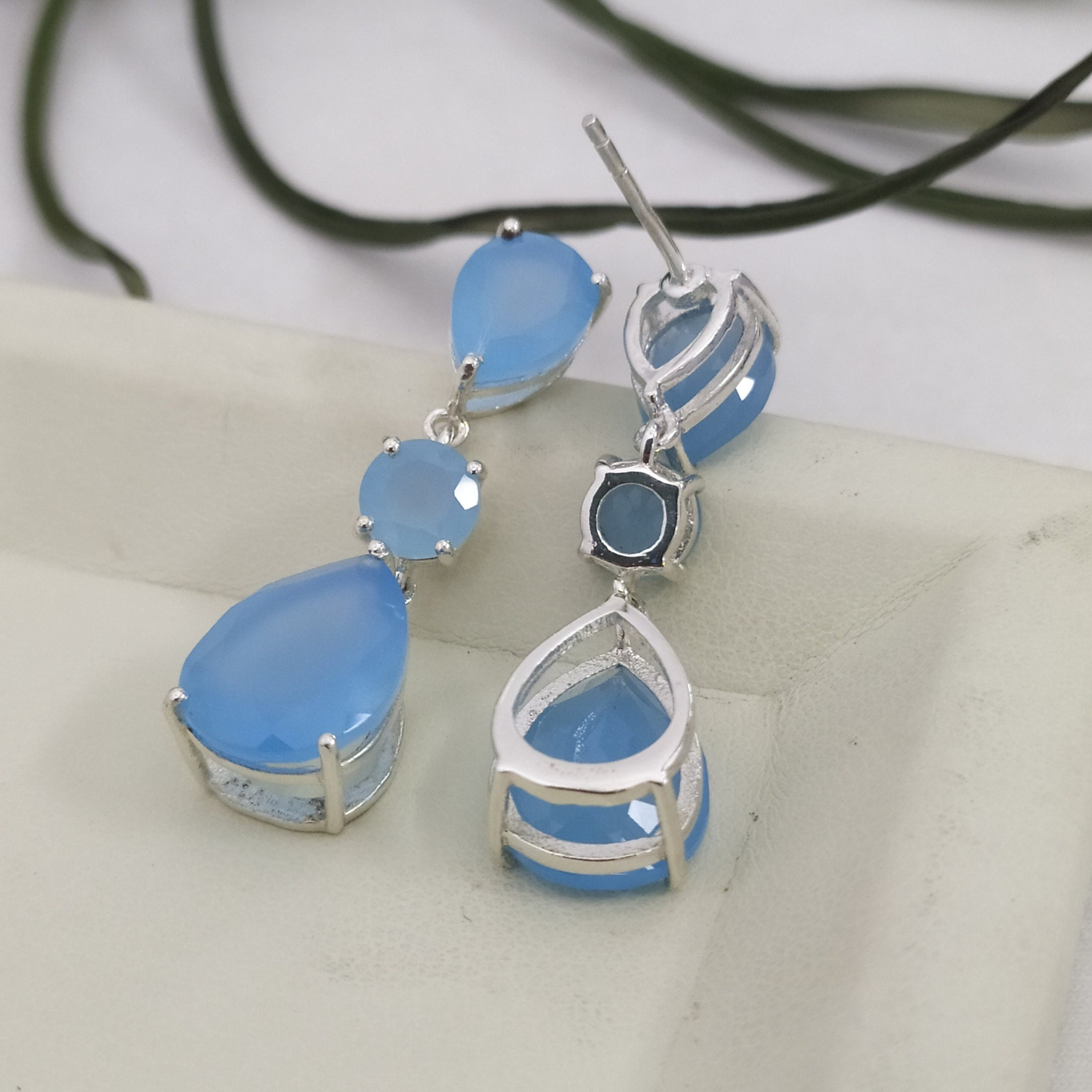Orecchini Pendenti In Argento Sterling 925 Con Calcedonio Sfaccettato - Blu E Verde, Lunghezza 4 Cm, Eleganti