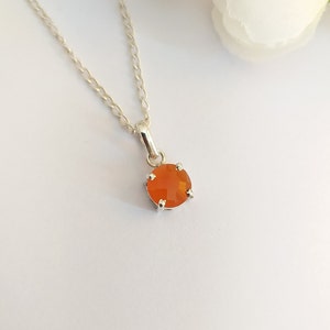 925 Solid Sterling Silver Pendant-Natural Carnelian Pendant-Prong Set-Jewelry Handmade-Round Pendant-Birthstone Pendent Gift For Her-839