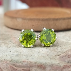 Peridot Stud Earrings: Sterling Silver Green Birthstone Solitaire