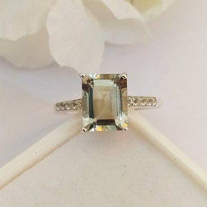 Prasiolith Ring mit Smaragdschliff, Natürlicher Grüner Amethyst Ring: Sterling Silber Solitär