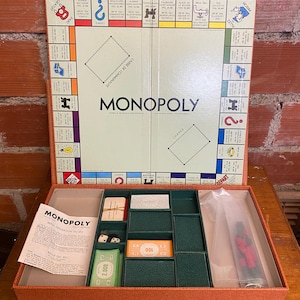Antique MONOPOLY Board Game 60s Vintage Board & Box #C552