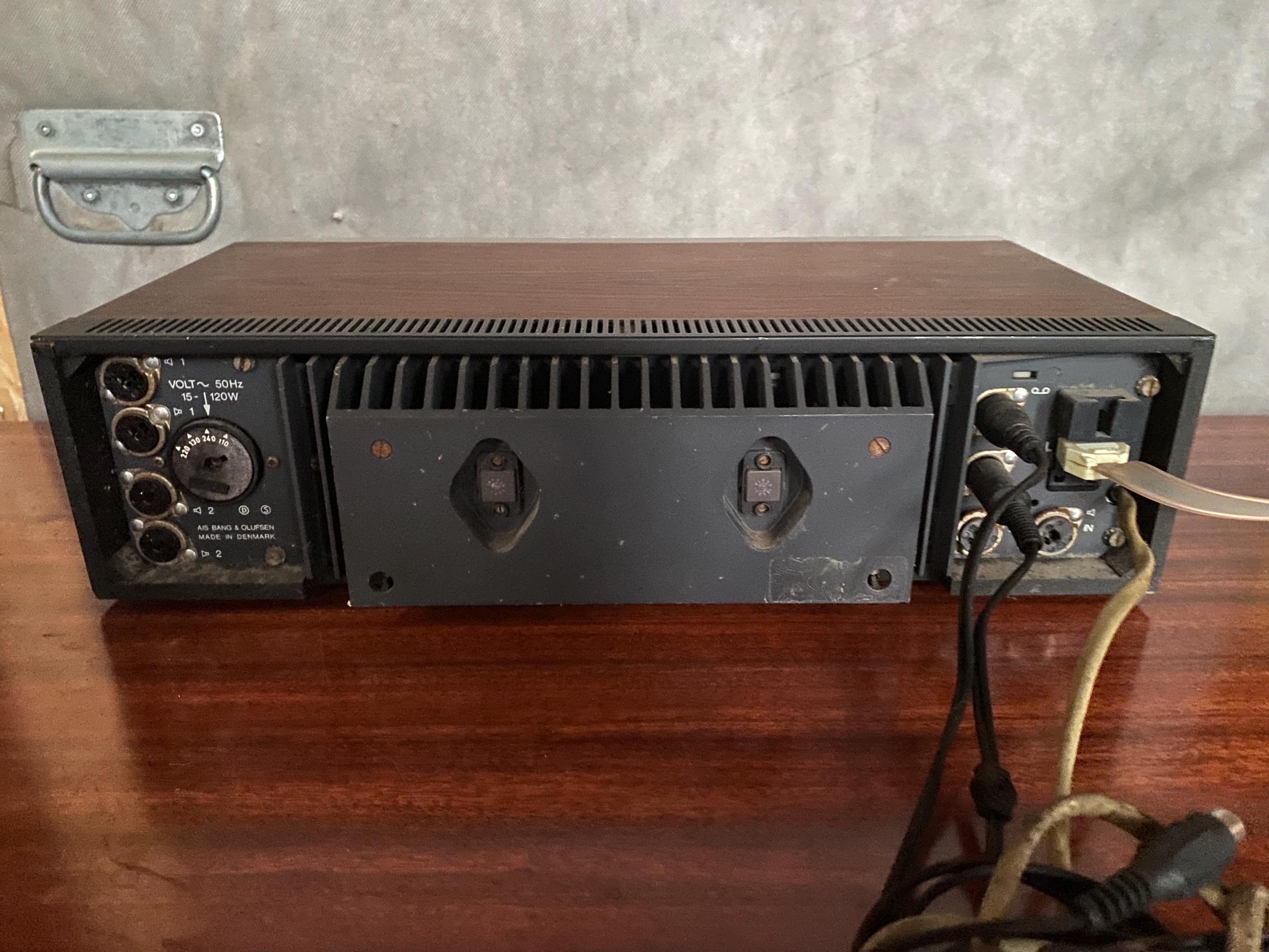 Beo Vintage Old BANG and OLUFSEN Beomaster 1400 Amp Metal & Wood Vintage