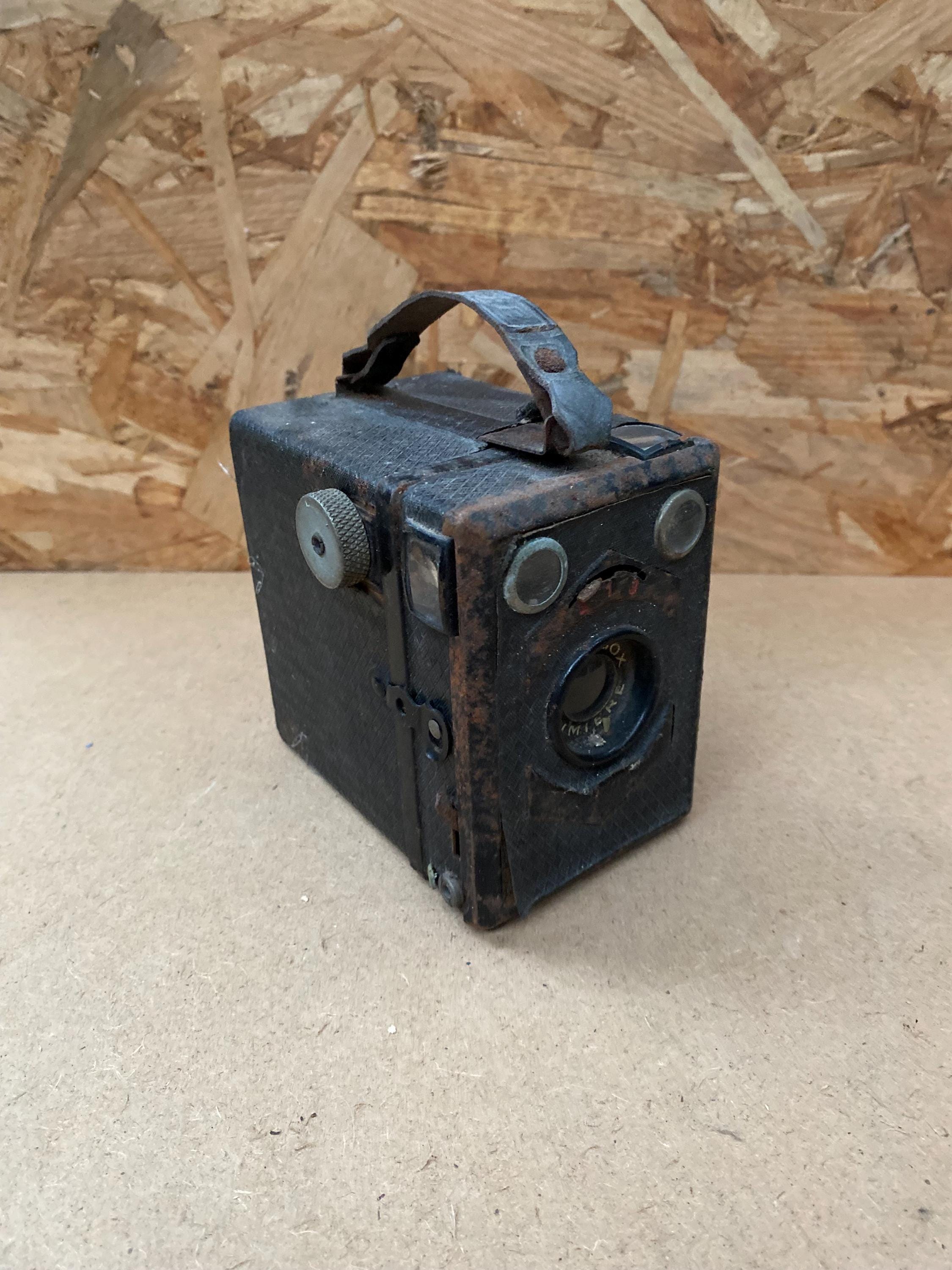 ancien appareil photo argentique de marque Lumière type - Catawiki