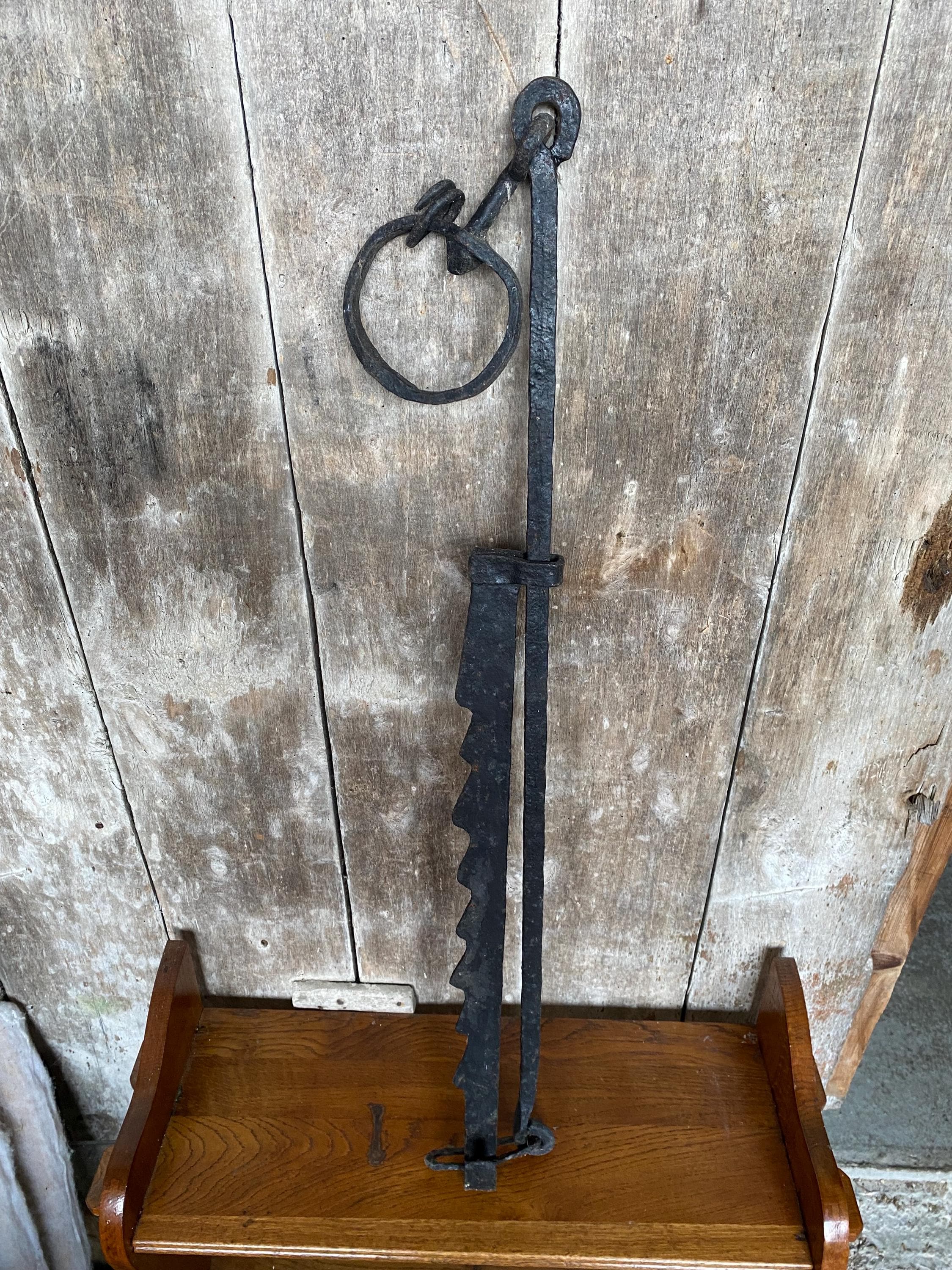 Crémaillère à Chaudron de Cheminée 1900 Fer Forgé Anciens