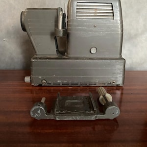Alter SFOM 430 Diaprojektor + Vintage Diaunterstützung #B890