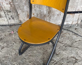 Silla SOUVIGNET antigua, modelo ELODIE, metal y madera gris, fabricada en Francia #D935