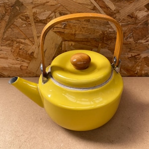 Antique Michael LAX Teapot For Copco Yellow Enameled Metal + Wooden Handle #B274