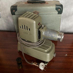 Old PHOTAX 10025B Boyer Black Bakelite Vintage Camera #B900