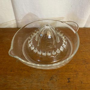 Presse-agrumes Vintage En Verre Ambré – Avec Anse Et Bec Verseur (occasion)