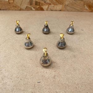 Serie di 6 segnaposto da tavolo a forma di pera in metallo cromato e dorato vintage #B639