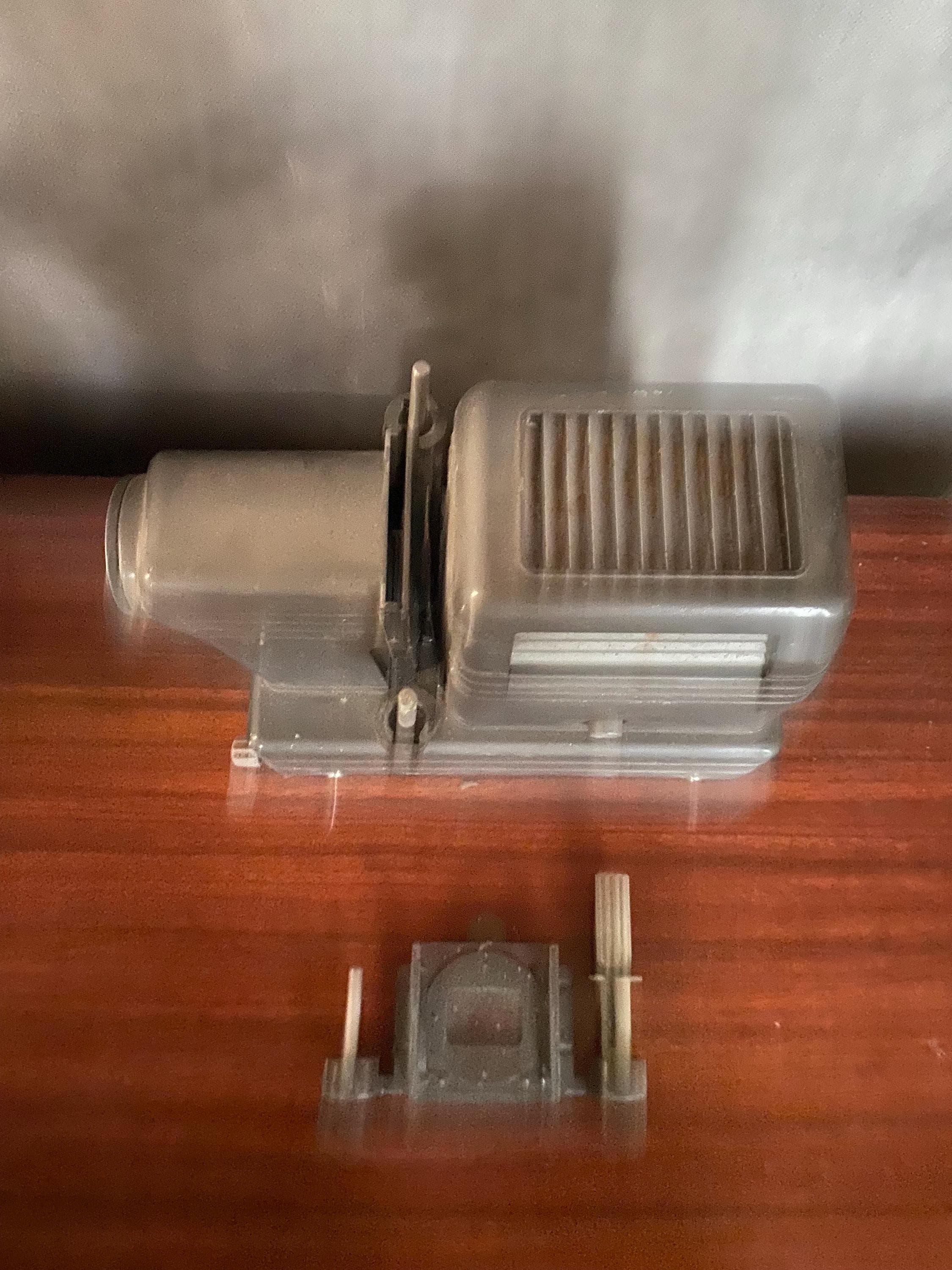 Projecteur de diapositives vintage – SFOM Ce