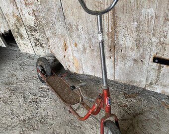 Trottinette Ancienne à Pédale Rouge – France – Sortie De Grange – Très Bon état