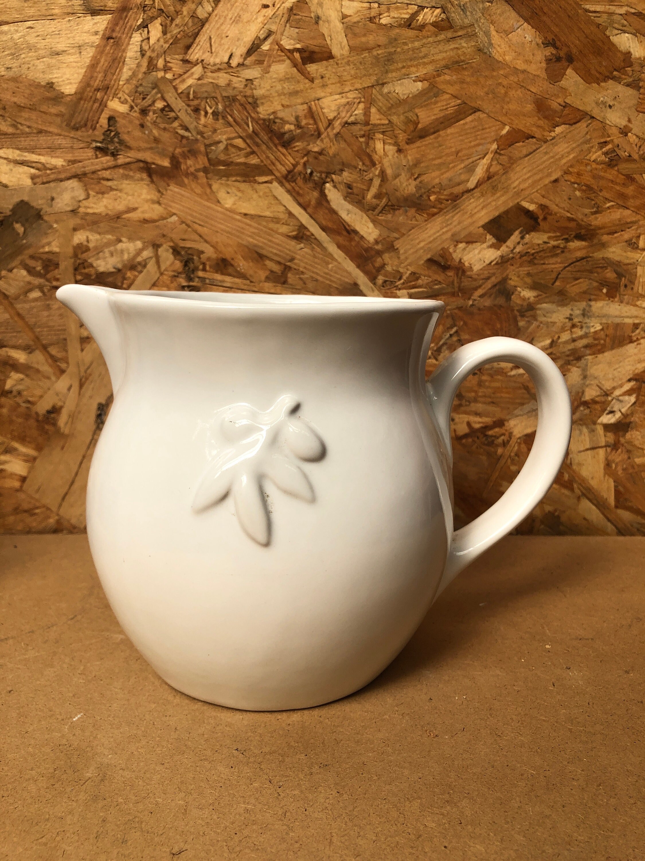 オールド ヴィンテージ ホワイト エナメル セラミック カラフェ