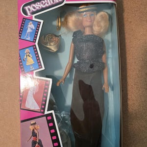 Vintage Rare 1982 Poseable Cover Girl Sandi with Stand by Totsy
