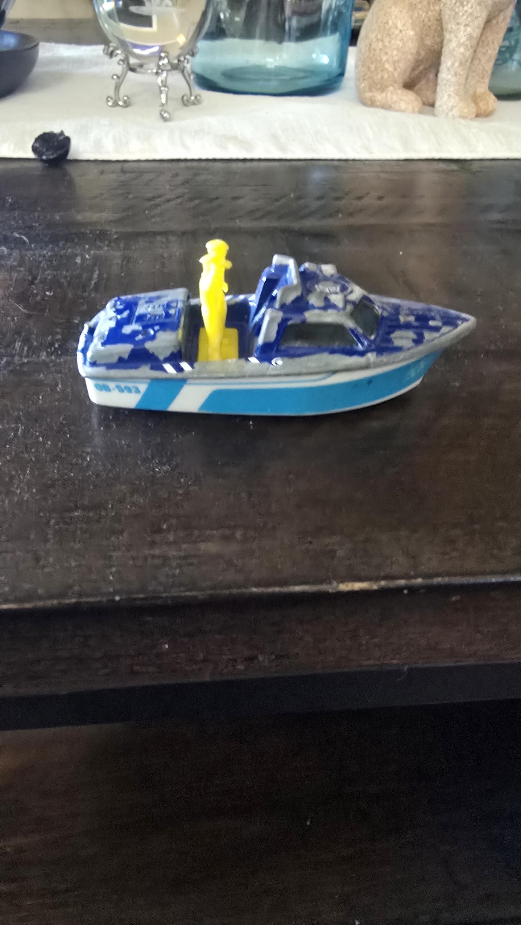Matchbox Series 9 Cabin Cruiser and Trailer En Boite D'Origine