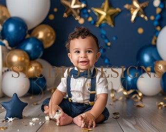 Kindergeburtstag Hintergrund, digitale Komposition, Luftballons ONE, blauer Junge, zusammengesetzte, Kuchen zerschlagen Hintergrund, Ballonbogen, Baby Junge