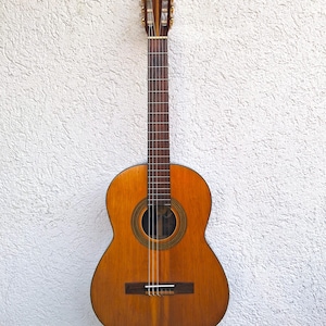 188. Gitara koncertowa, LANDOLA V65. Finlandia, produkt europejski.